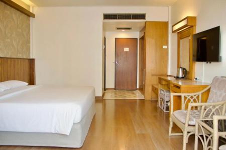 Golden Beach Pattaya - 23