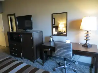 Hampton Inn by Hilton Los Angeles Airport - 50