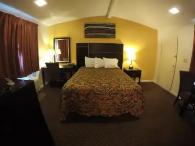 Indio Holiday Motel - 5
