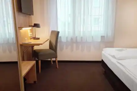 Garner Stuttgart - Zuffenhausen by IHG - 104