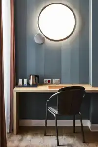 The Modernist - 45