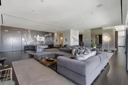 Beautiful Palms Place Suite - 130