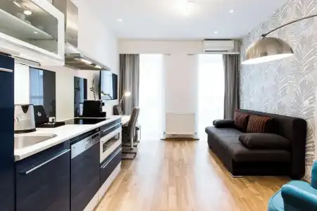 Best Western Plus Celebrity Suites - 86
