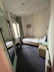 Hôtel Escurial - Centre Gare - 17