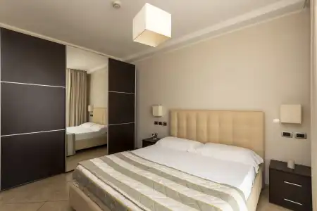ApartAnghel - 1