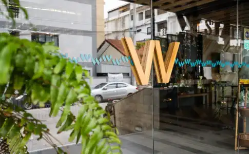 W Station - 21