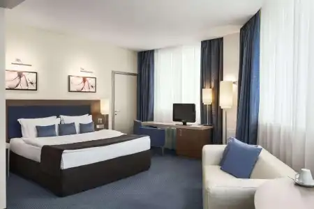 Ramada By Wyndham Yekaterinburg & Spa - 81