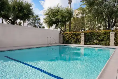 Ramada by Wyndham Anaheim Convention Center - 16