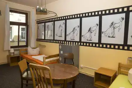 Lollis Homestay - Hostel - 14
