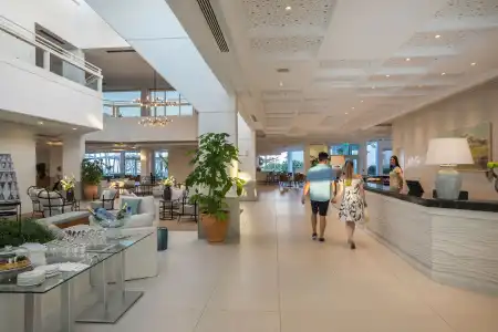 Leonardo Plaza Cypria Maris Beach & Spa - 32