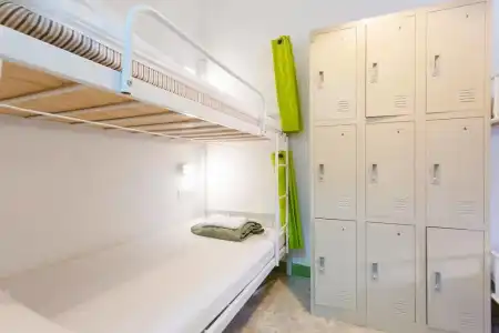 Ploy Hostel - 1