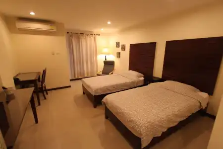 The Royal Bee Apart - 2
