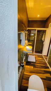8 Plus Motels - 115