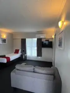 Kensington Motel - 54