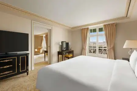 Shangri-La Paris - 2