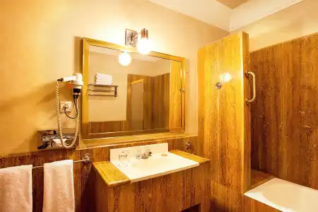 Hôtel Les Saisons - 8