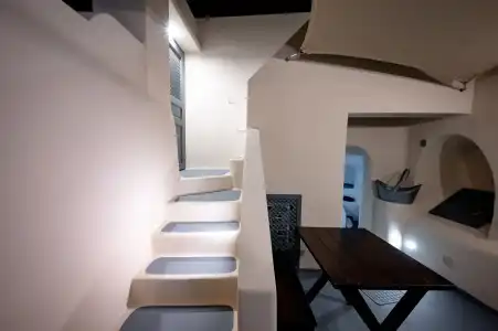 Lotza Studios - 203