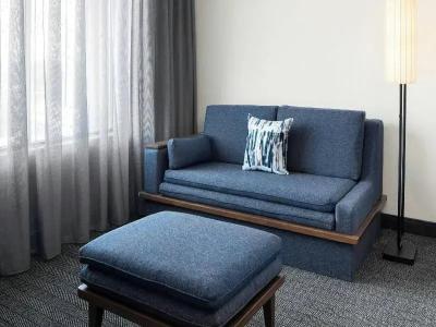 Courtyard Chesapeake Greenbrier - 54