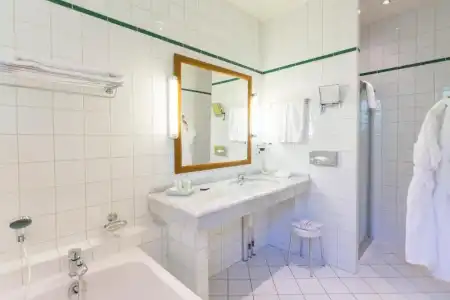 Le Manoir au Lac - 75