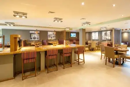 Premier Inn London Hendon - The Hyde - 19