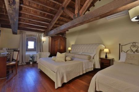 Castello Castriota Scanderbeg Suites De Charme - 14