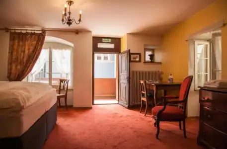 Les Vieux Toits Neuchatel - 15