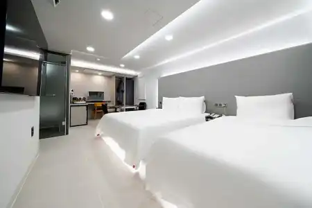 Busan Seomyeon YTT - 64