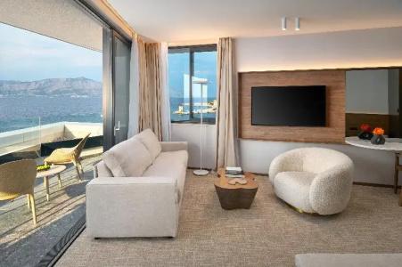Grand View - 101
