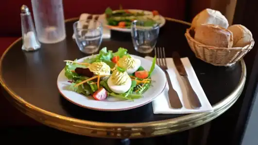 Hôtel Amista Marseille (ancien Hôtel Saint-Louis Vieux Port) - 9