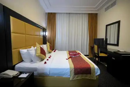 Royal Beach & Resort - 3