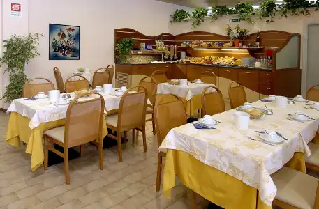 Pineda Aparthotel - 13