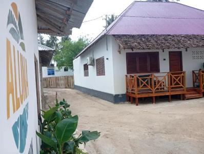 Maisha Nungwi - 40