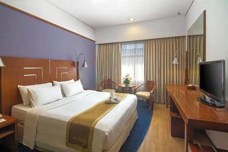 Savoy Homann - 83