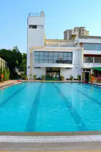 Club Emerald - 9
