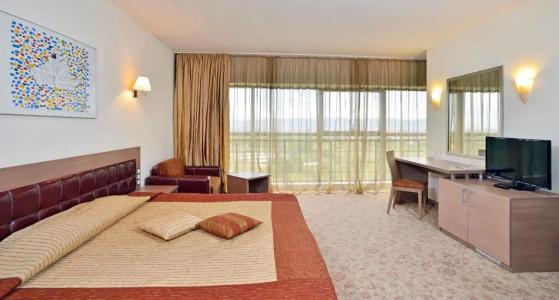Sol Nessebar Palace Resort & Aquapark - All Inclusive - 54