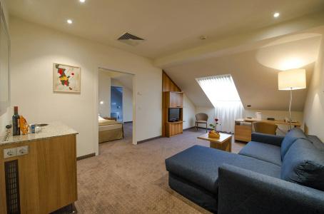 HiLight Suites - 43