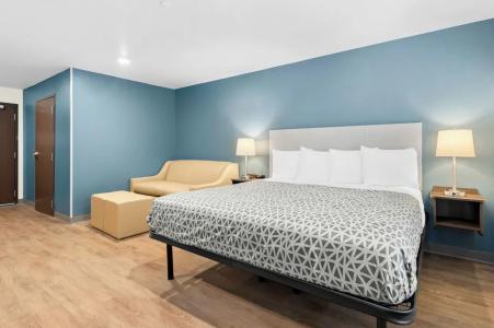Woodspring Suites Billings - 58