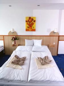Holiday Resorts - 40