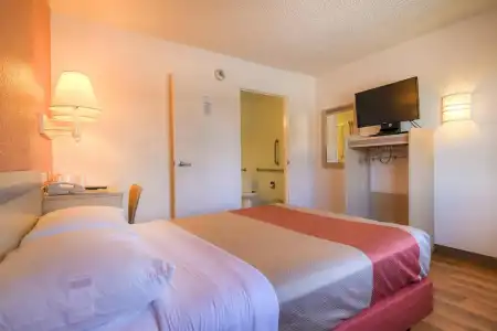 Motel 6 Las Vegas, NV - Boulder Highway - 6