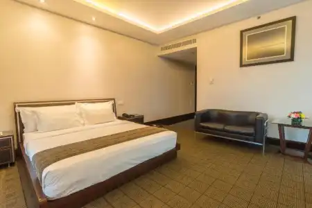 Manhattan Jakarta - 99