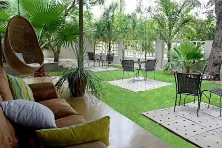 The Elegant Guesthouse - 14