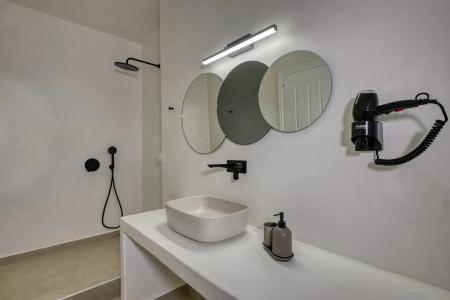 Splendour & Suites - 202