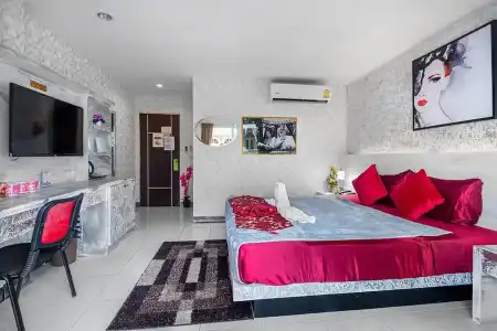 The Shades Boutique Patong Phuket - 55