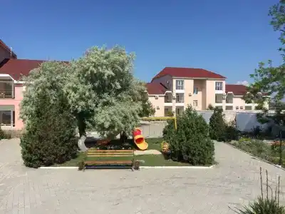 Lazurnaya 2 - 17