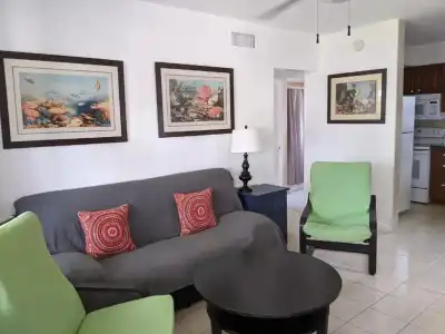 Luxury Home Villa D' Amore Southern Florida Paradise Sleeps 10 5 Bedroom Villa by RedAwning - 36