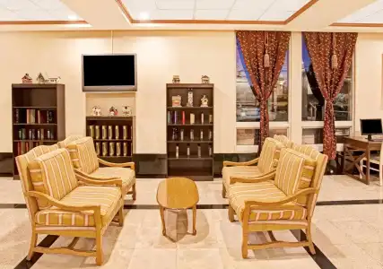 Best Western Plus Commerce - 7