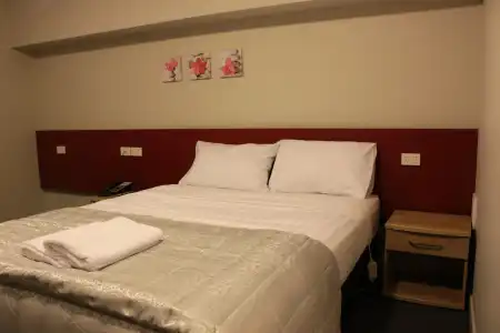 C Motel - 5