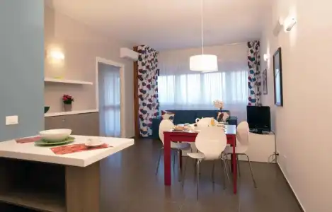 Marbela Apartments & Suites - 100