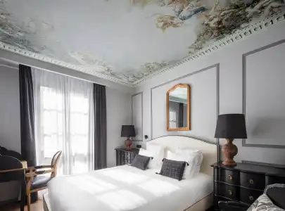 Maisons du Monde Hôtel & Suites - La Rochelle Vieux Port - 4