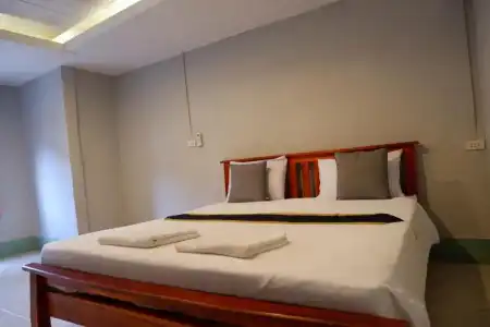 Marina Hut Guest House - 43